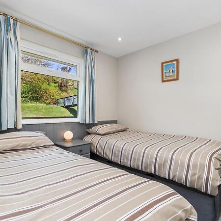 Appartamento Salty Kisses - Sea Front Aparment Hodgeston Esterno foto